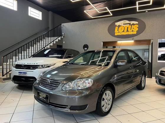 TOYOTA COROLLA 1.6 XLI 16V GASOLINA 4P AUTOMÁTICO TOYOTA COROLLA 1.6 XLI 16V GASOLINA 4P AUTOMÁTICO